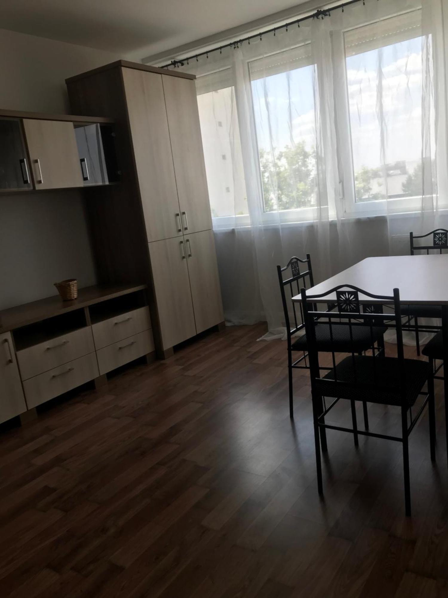 Pillango Parki Kis Lakas 15 Percre A Belvarostol Budapest Extérieur photo